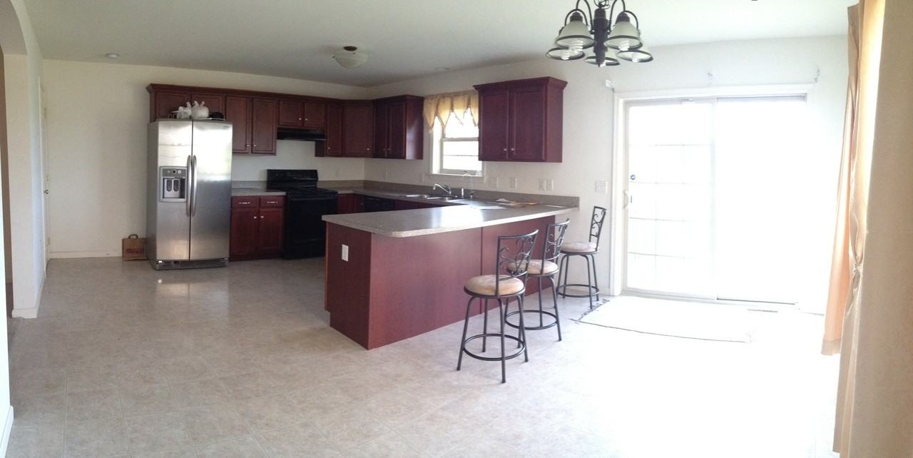 122 Nicole St - Photo 3 of 8