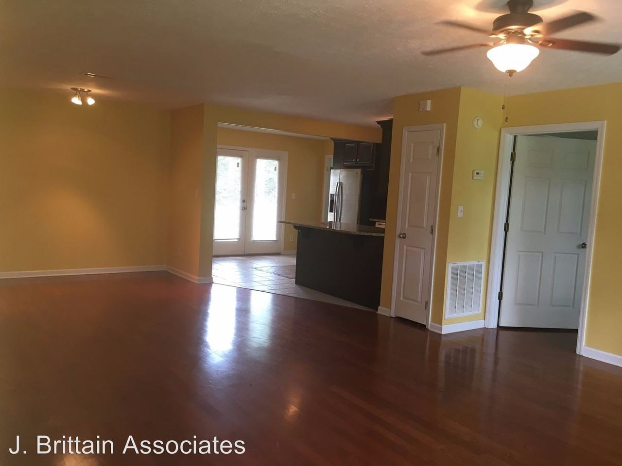 155 Reaves Drive - Photo 2 of 17