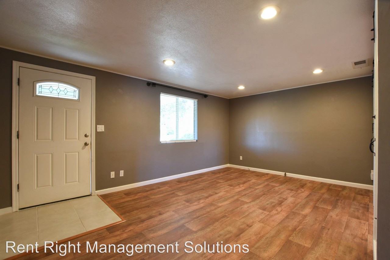 5226 E. Diamond Dr. - Photo 3 of 22