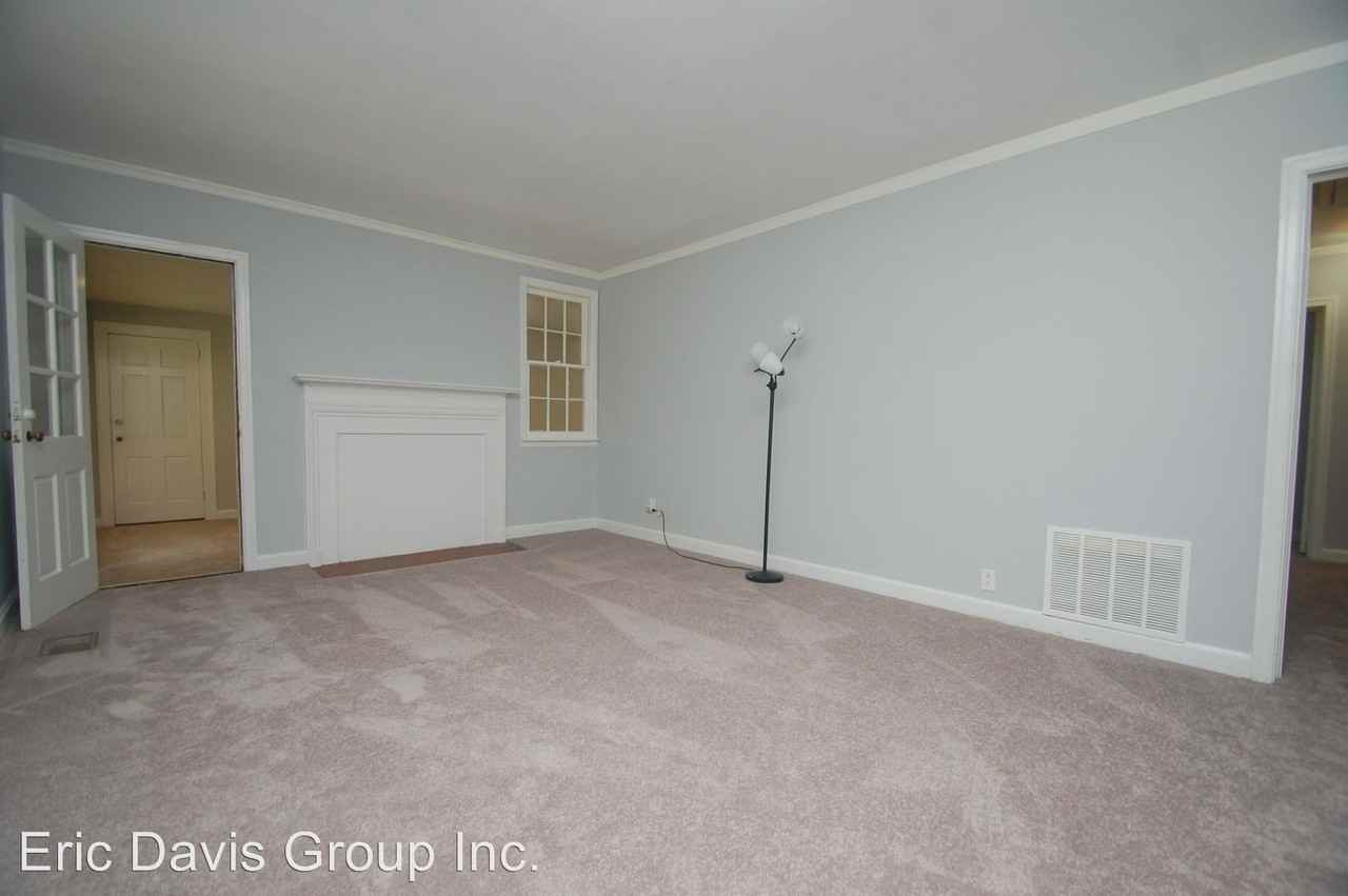 1194 Thomas Rd. - Photo 2 of 22