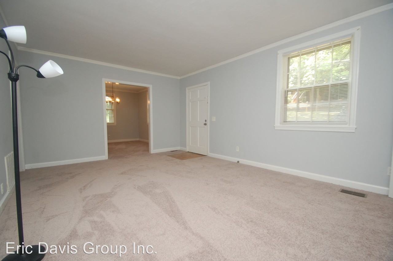1194 Thomas Rd. - Photo 3 of 22