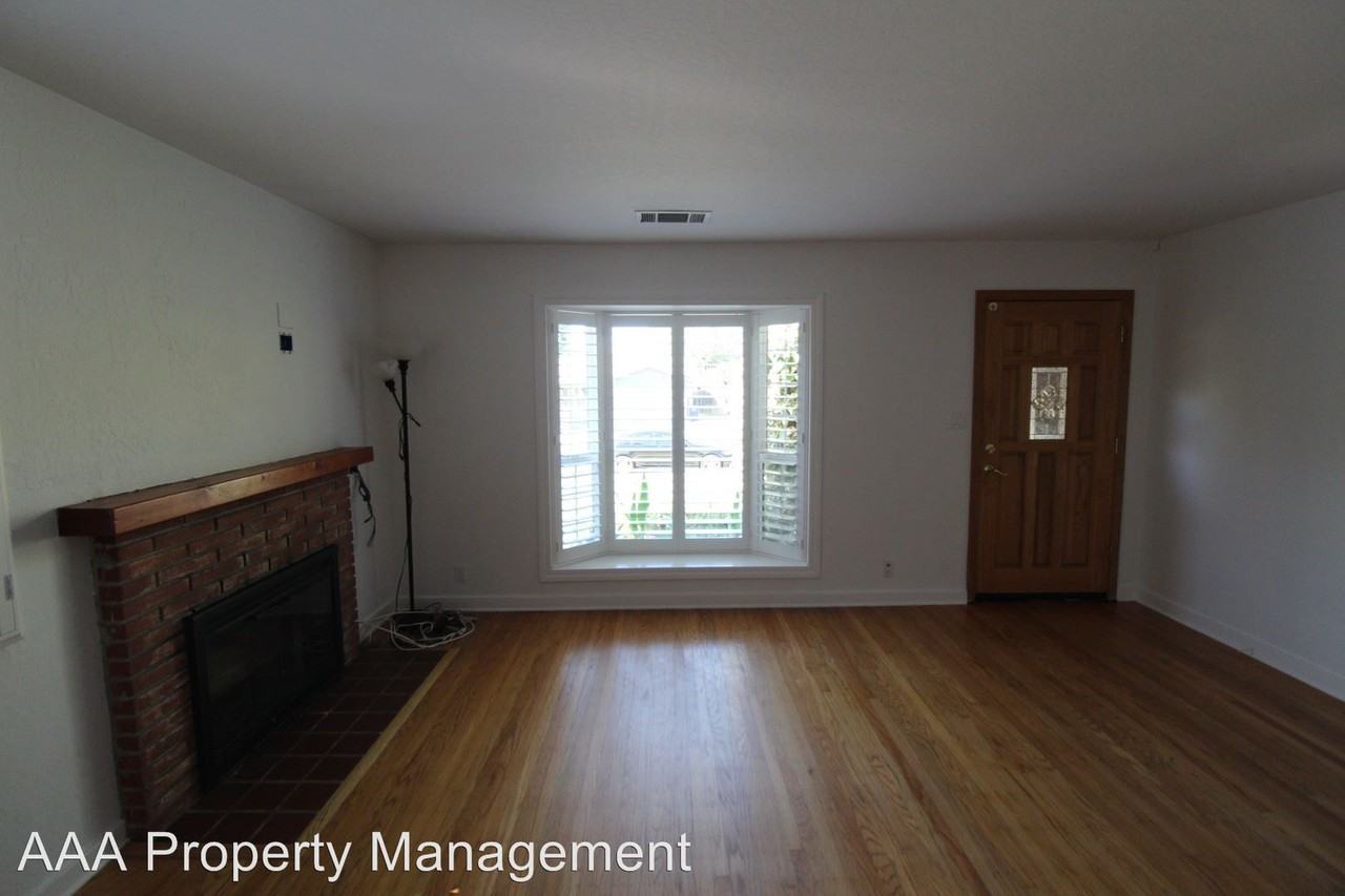 5504 Michigan Blvd - Photo 3 of 16