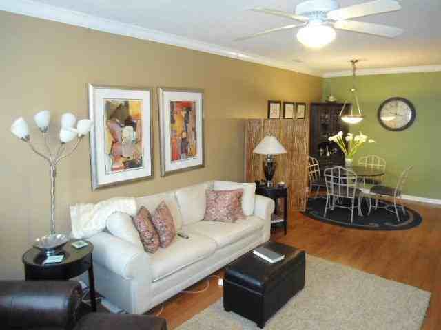 2207 Colfax Ln - Photo 2 of 23