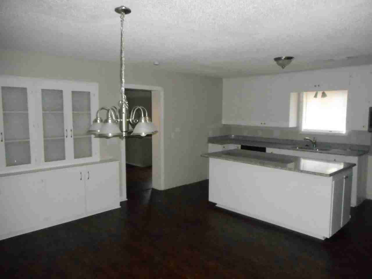 7721 Gaston Ave - Photo 2 of 16