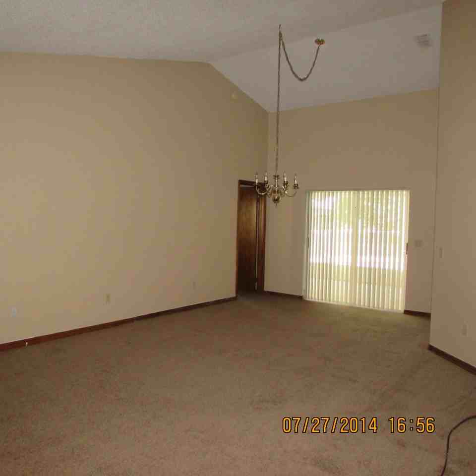 2701 Brianholly Dr - Photo 2 of 17