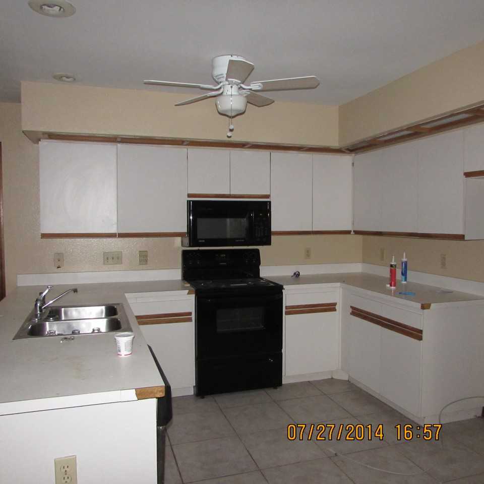 2701 Brianholly Dr - Photo 3 of 17