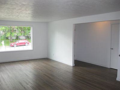 6713 N Lynwood St - Photo 3 of 5