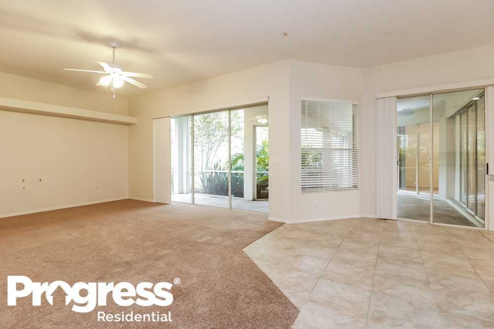 1326 Kinsmere Dr - Photo 3 of 16