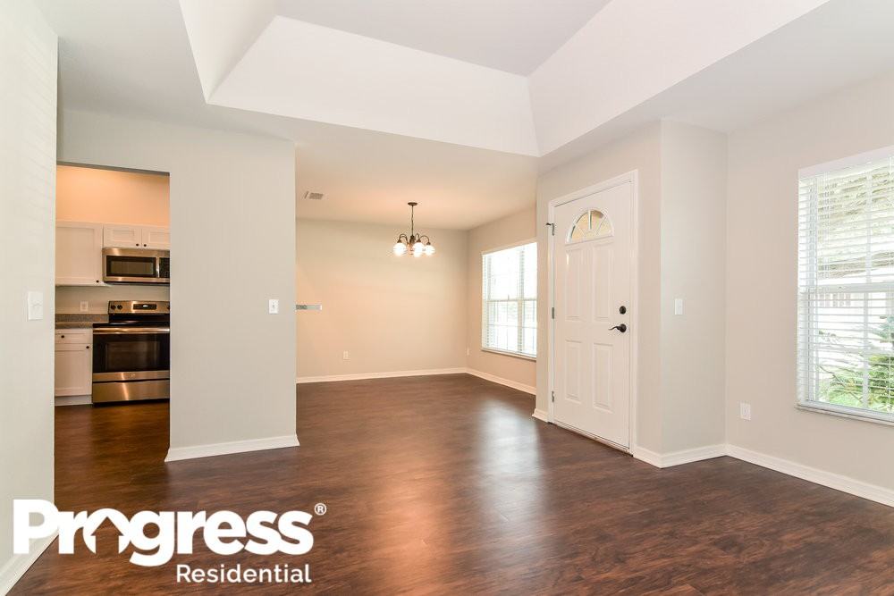 205 Madalyn Ct - Photo 2 of 14