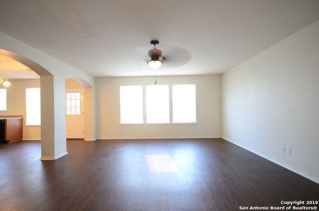 1419 Meadow Garden - Photo 3 of 13