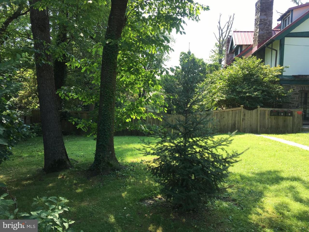 2814 Midvale Avenue Unit B - Photo 3 of 36