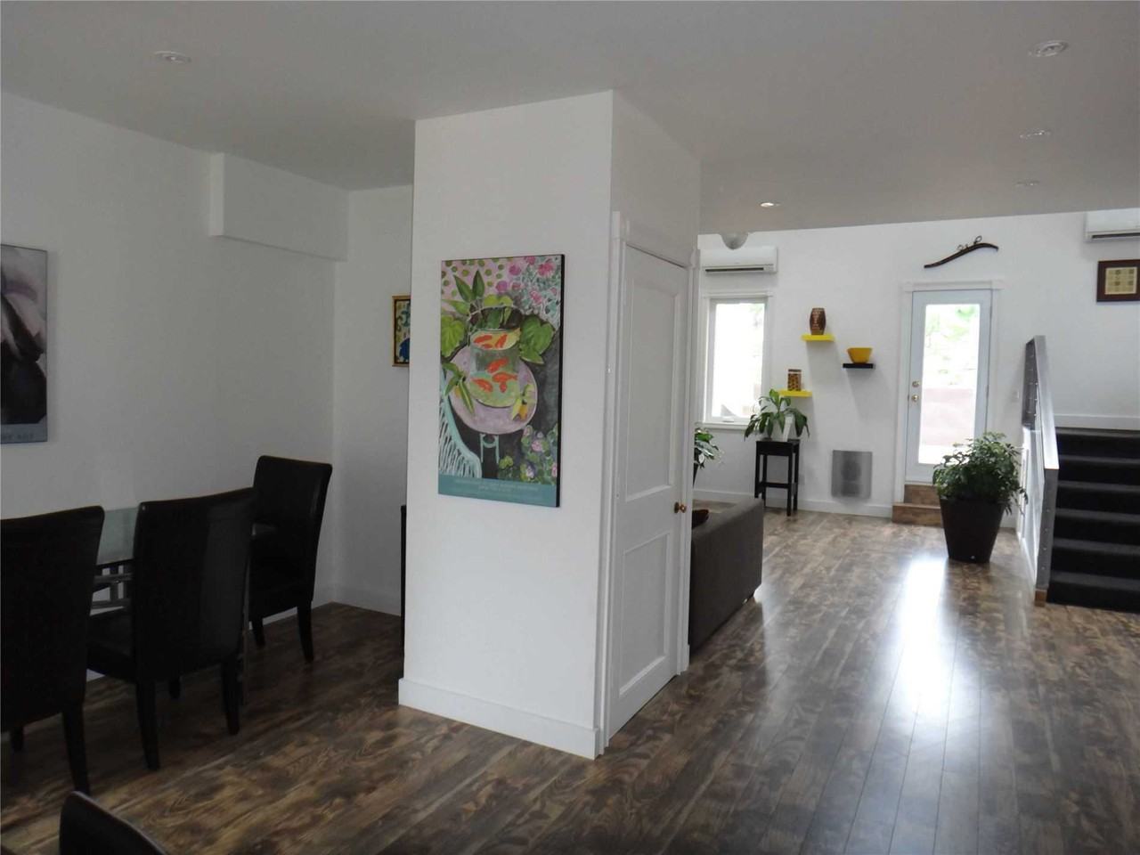 527 Parliament Street - Photo 3 of 19