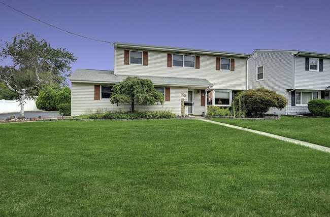 20 West Susan Street - Photo 3 of 40