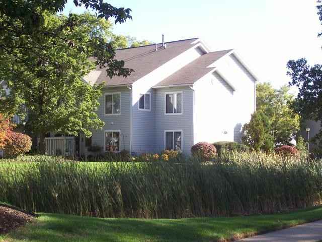 Brookledge Commons and Woodrun Apartments - Photo 3 of 5