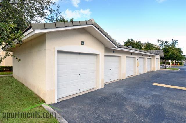 Emerald Lake Apartments - Photo 2 of 10