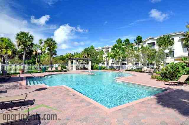 Emerald Lake Apartments - Photo 3 of 10