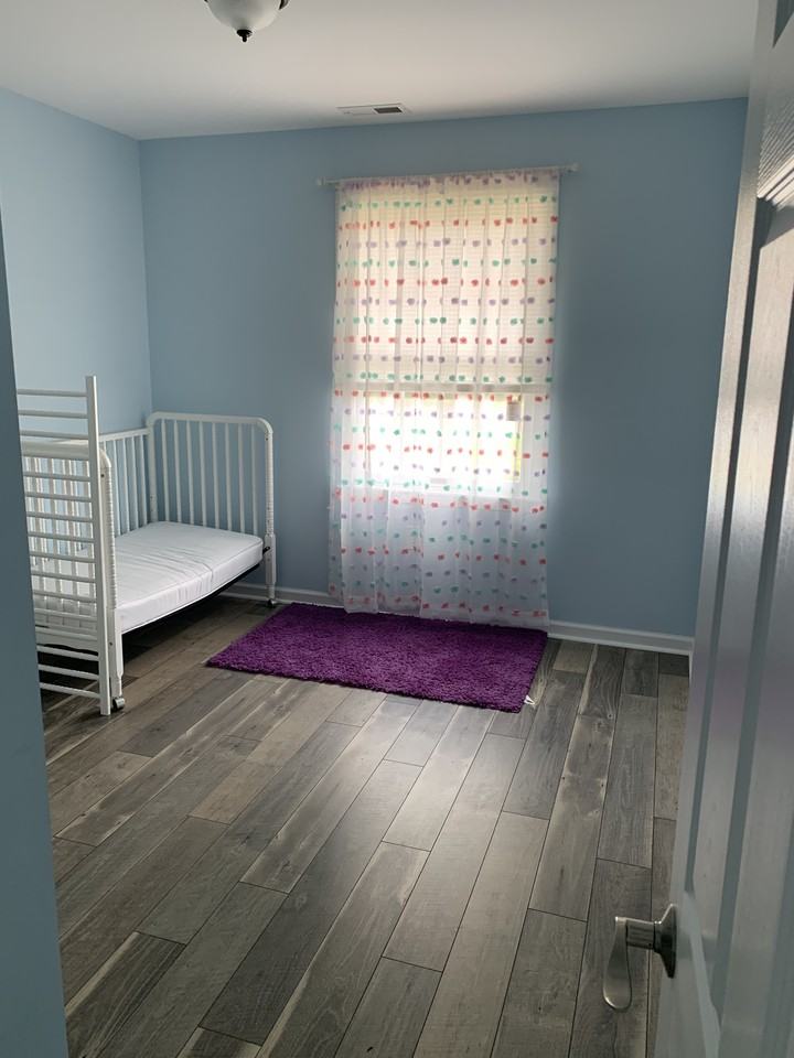1328 Clyde Rd - Photo 3 of 5