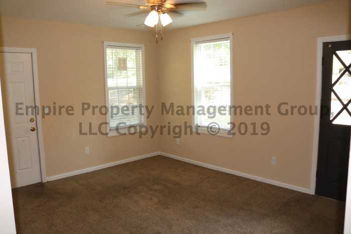 2208 Kingswood Drive - Photo 3 of 8