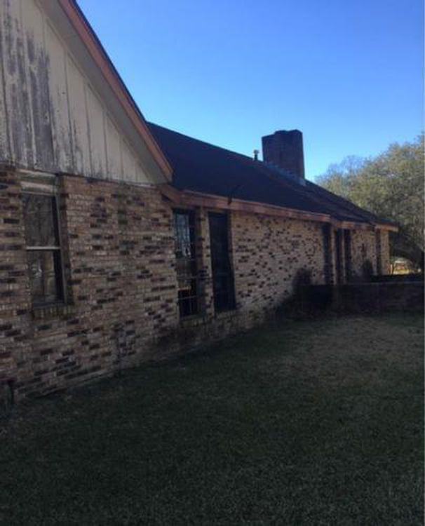 523 Highland Drive - Photo 3 of 10