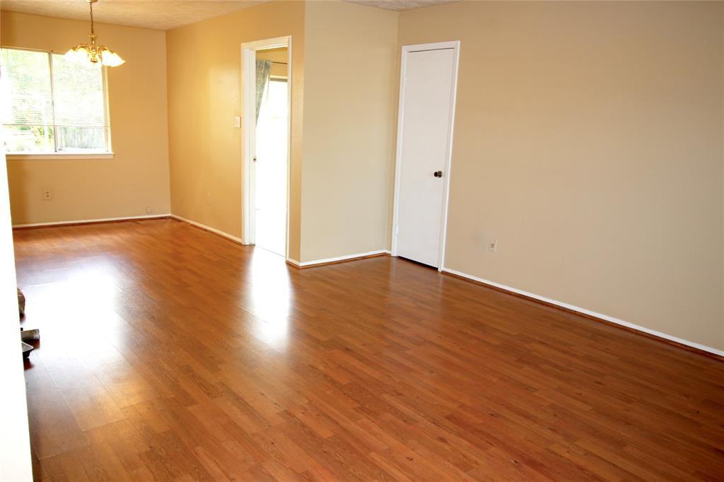 801 E Stadium Court - Photo 2 of 15