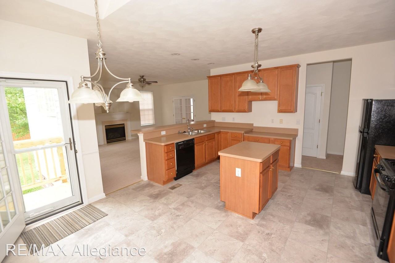 1600 Westerly Court - Photo 2 of 28