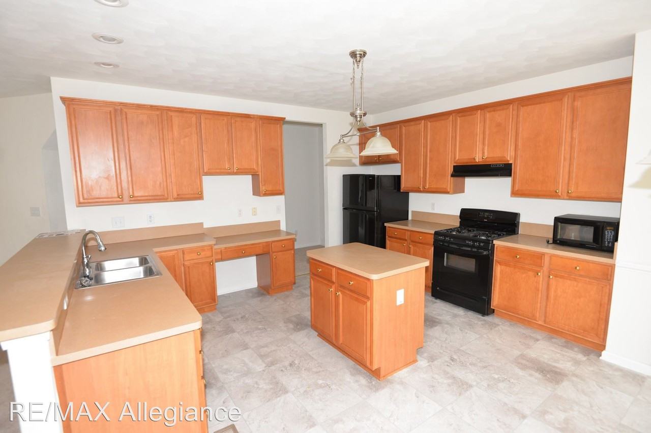 1600 Westerly Court - Photo 3 of 28