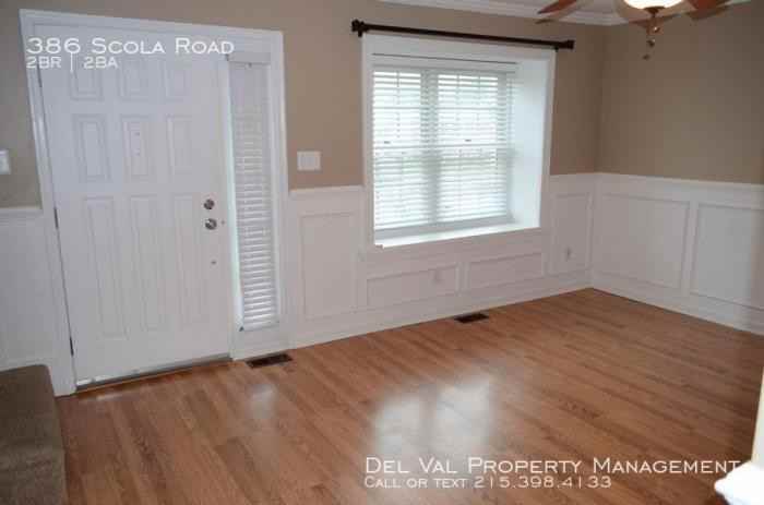 386 Scola Road - Photo 2 of 13
