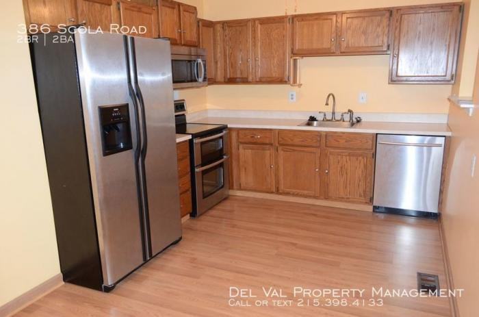 386 Scola Road - Photo 3 of 13