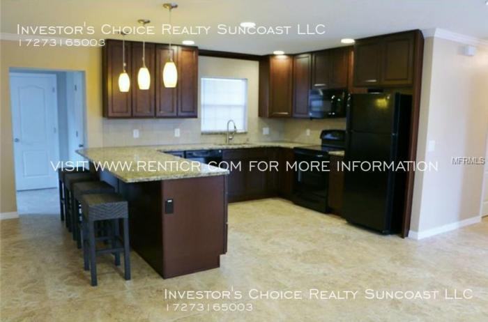 4323 Chipmunk Dr - Photo 2 of 5