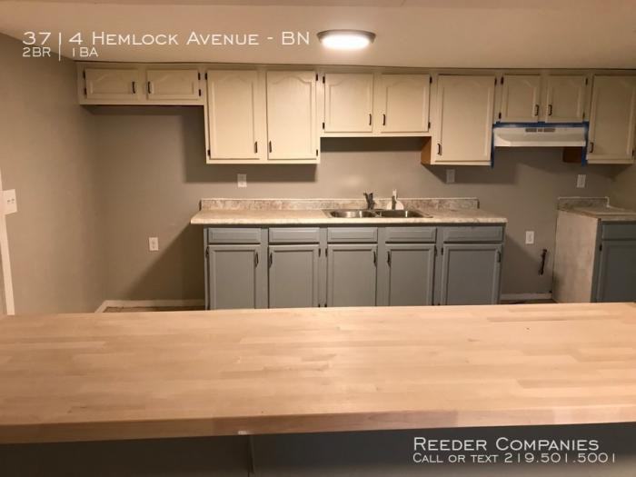 3714 Hemlock Avenue - Photo 3 of 7