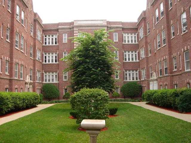 Evanston Neighborhood Properties - Photo 2 of 8