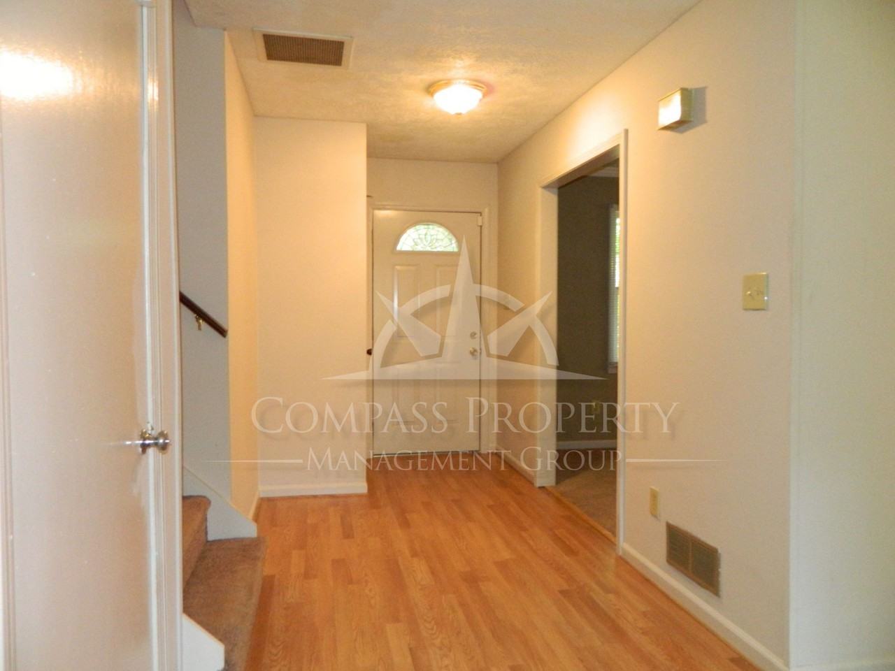 113 Vanessa Dr Se - Photo 3 of 36