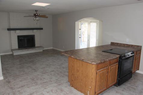 522 E Balboa Dr - Photo 2 of 19