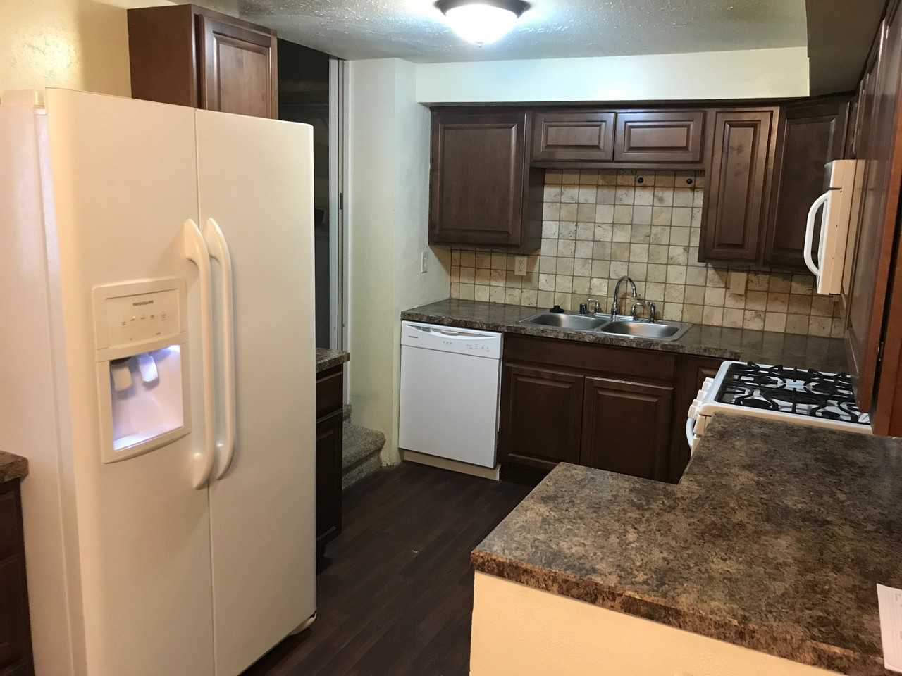 804 14th Ave W - Photo 3 of 10