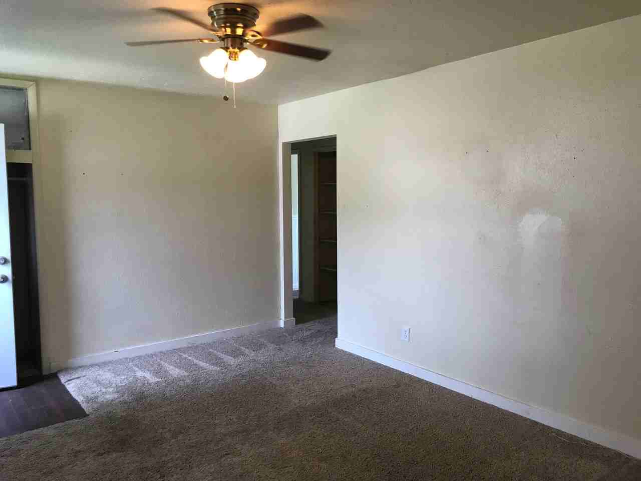 804 14th Ave W - Photo 5 of 10