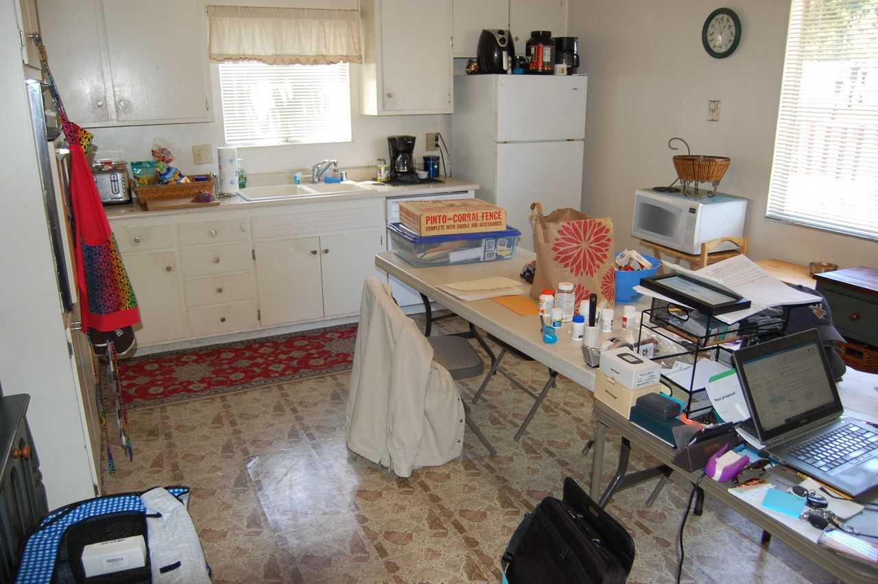 1344 Montana Dr. - Photo 3 of 8