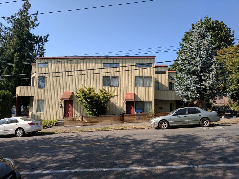 3006 East Union Street - Photo 3 of 25