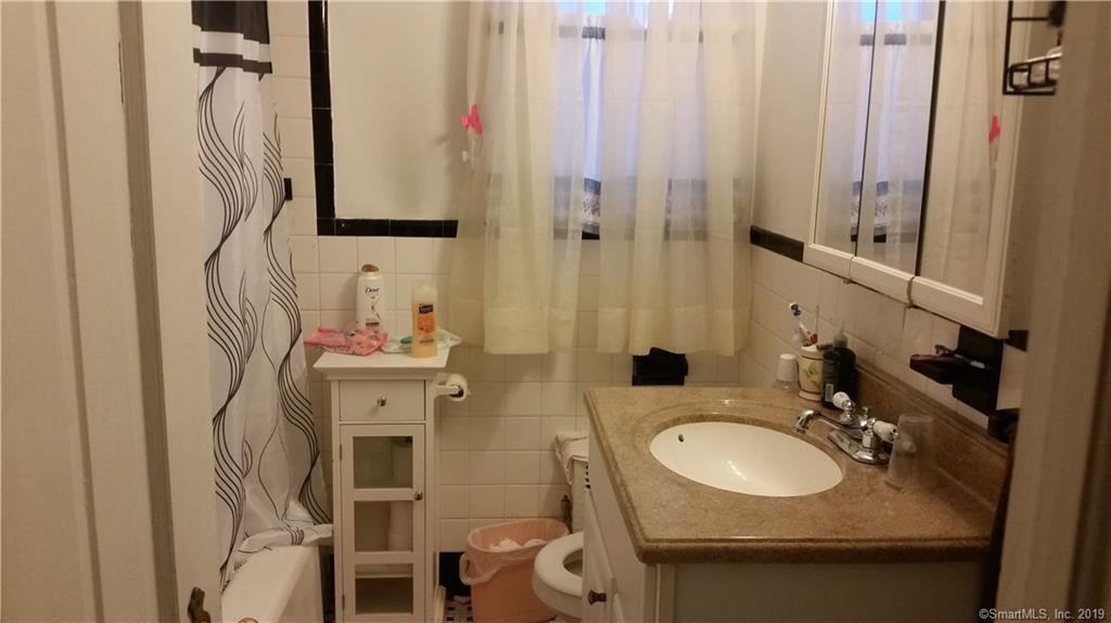 578 Garfield Avenue - Photo 3 of 5