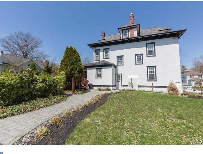 125 W Maple Ave - Photo 2 of 21