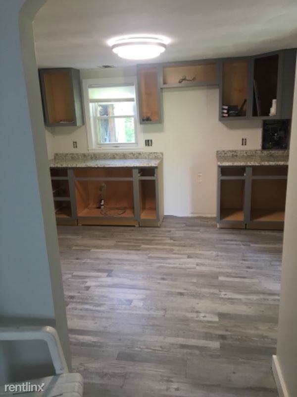 1318 Lewiston Rd - Photo 3 of 4