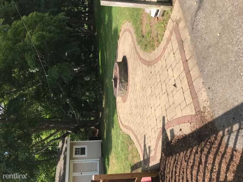 11 Stephen St - Photo 3 of 21