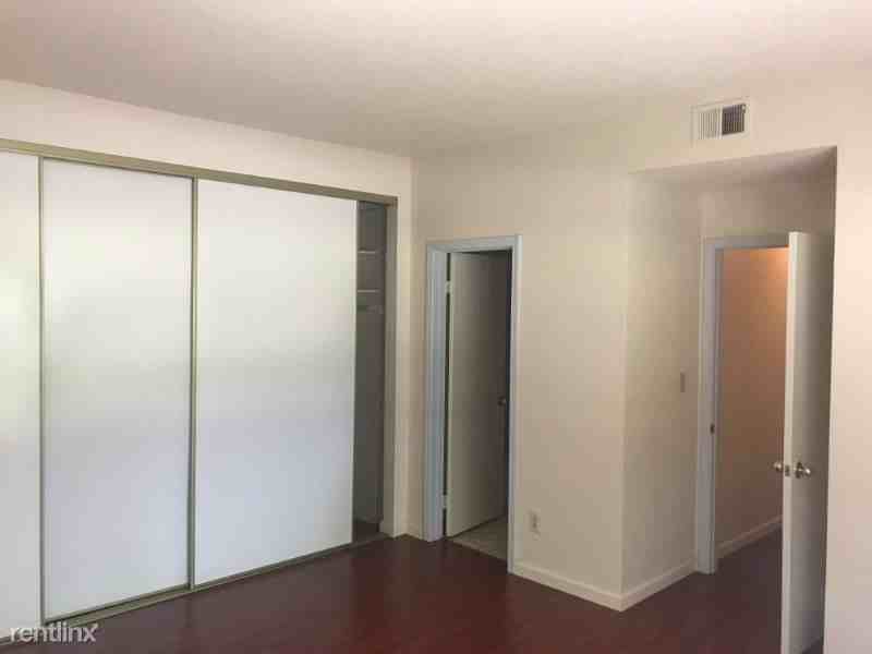 1411 Rocklin Court - Photo 3 of 5