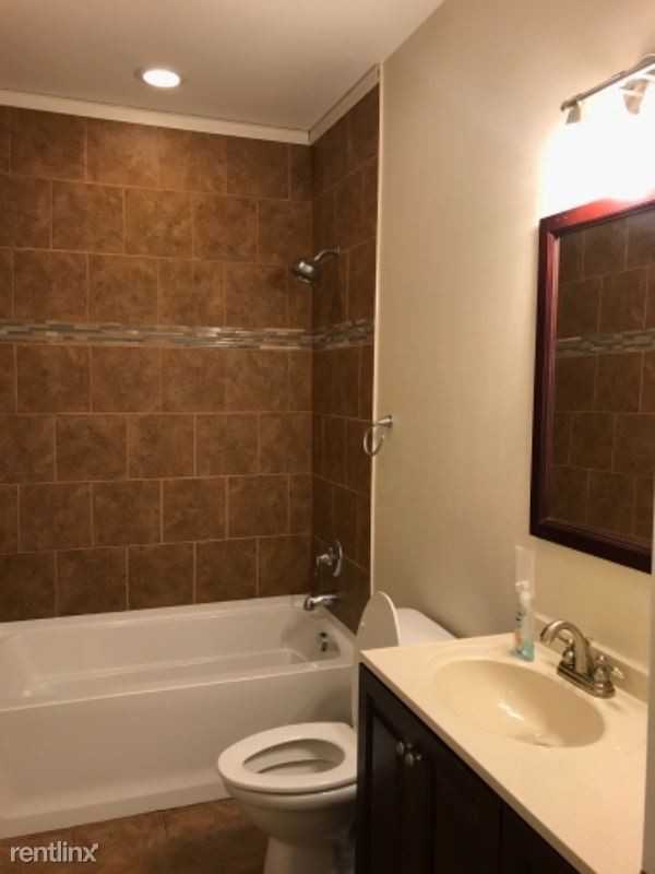 205 N 16th St 7 - Photo 3 of 11