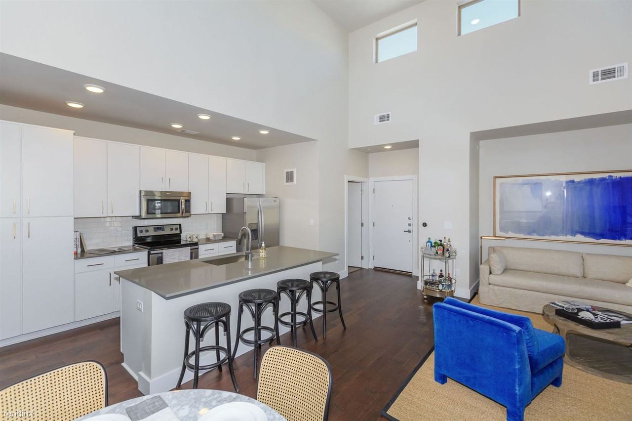 6401 Skyline Dr - Photo 3 of 8