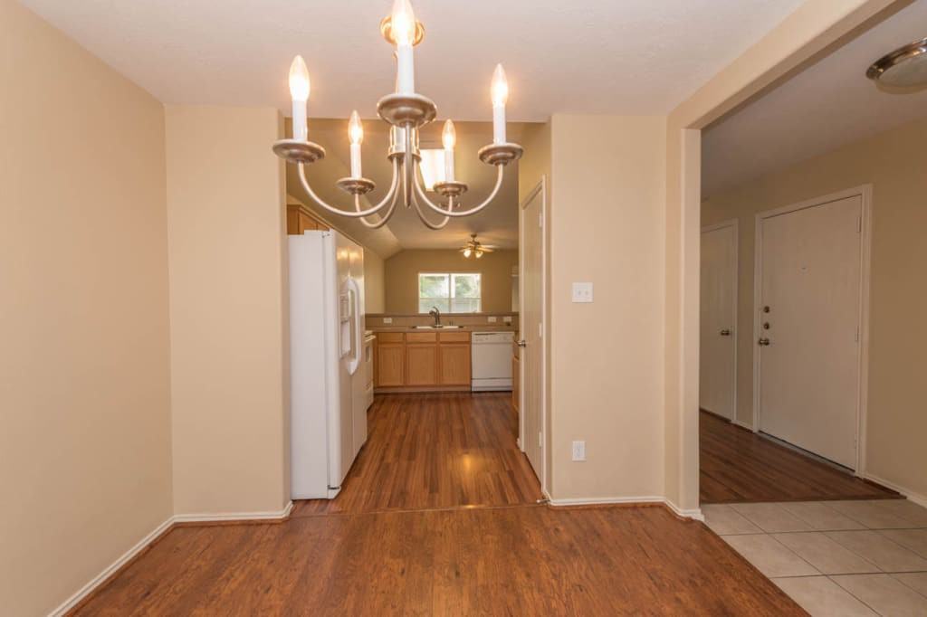 19 Bark Bend Pl - Photo 3 of 26