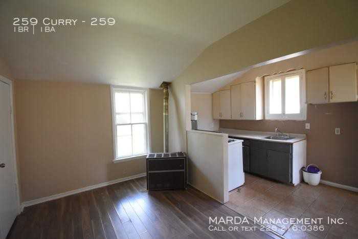 259 Curry - Photo 2 of 10