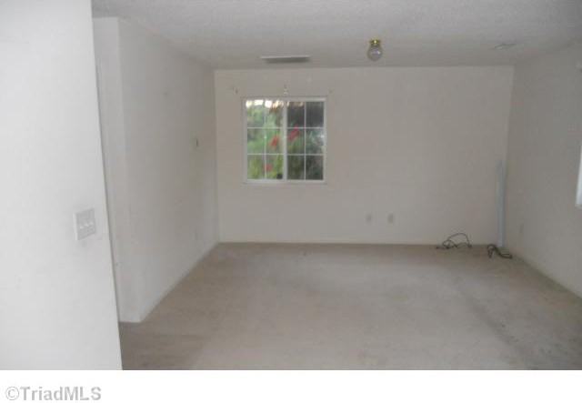 1115 Edinburgh Dr - Photo 2 of 9