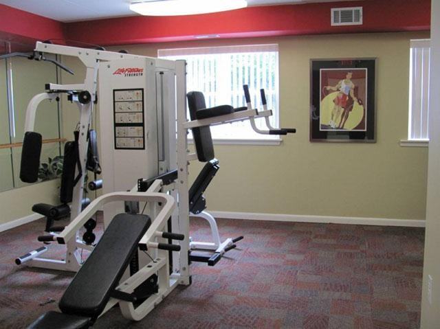 Gateway Towers - Photo 2 of 21