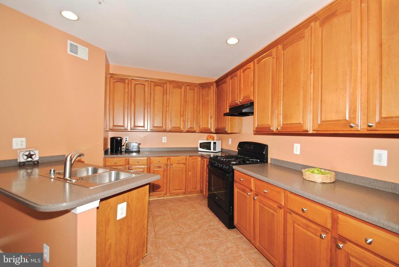 20 Dental Road - Photo 3 of 41