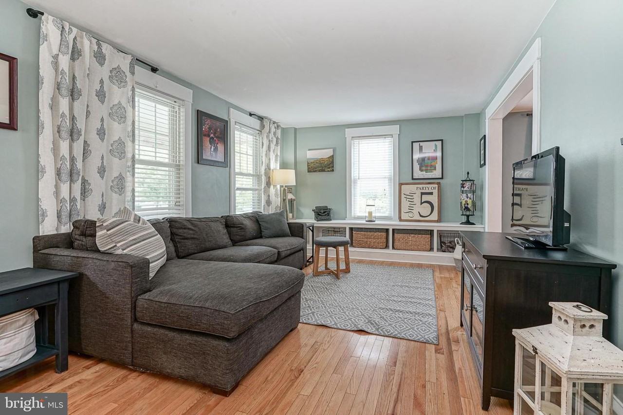 410 Lakeview Avenue - Photo 2 of 39